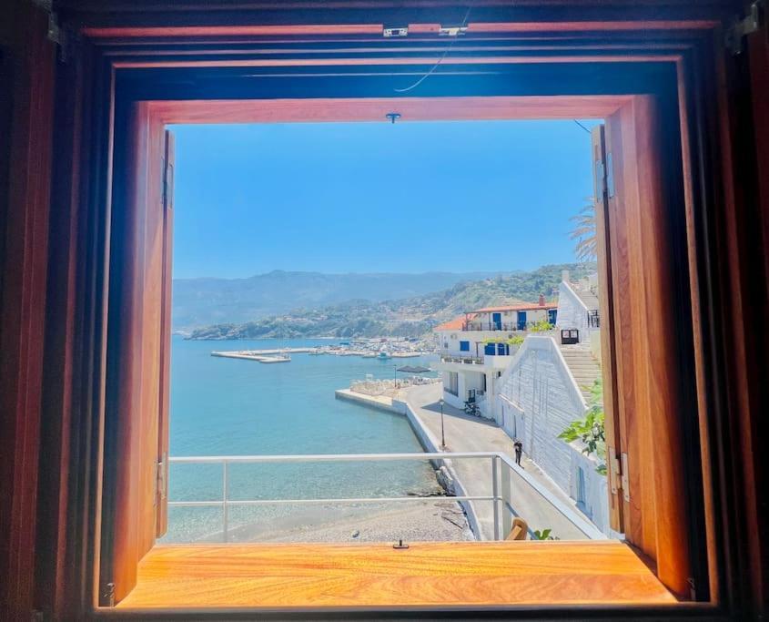 House Of Light * Evdilos (Ikaria)
